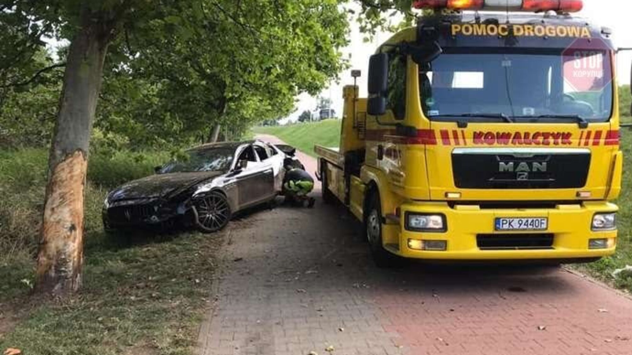 У Польщі молодий українець за кермом 'Maserati' спричинив ДТП, є постраждалі (фото)