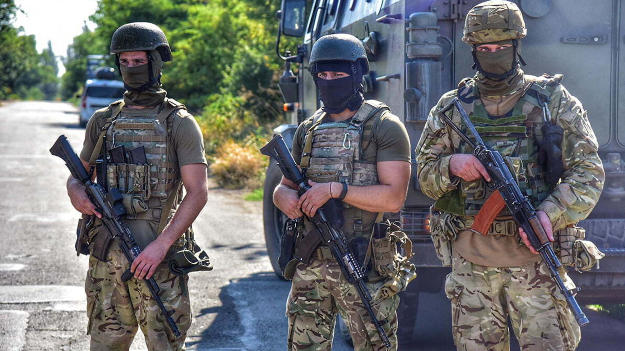 На Донеччині правоохоронці вилучили схрон боєприпасів: результат відпрацювання прифронтових населених пунктів