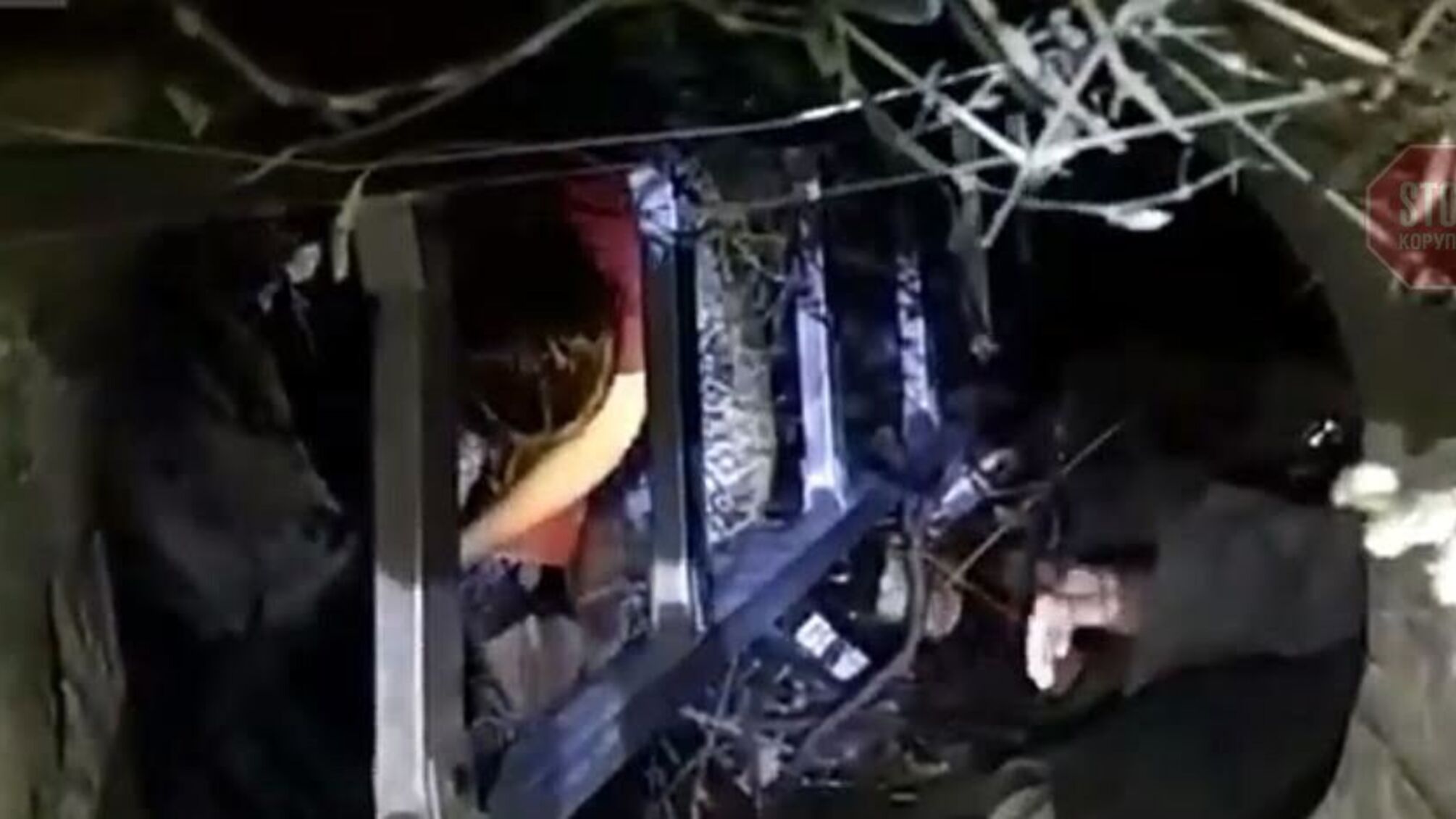 На Дніпропетровщині дівчинка впала у колодязь (відео)