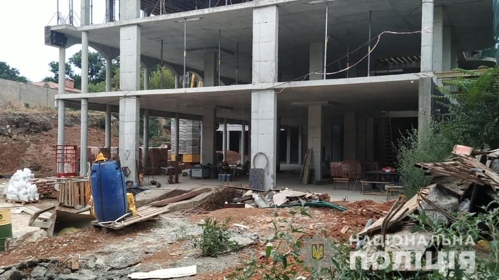 Одеські поліцейські проводять розслідування за заявами громадян щодо будівництва на вулиці Рибальська Балка