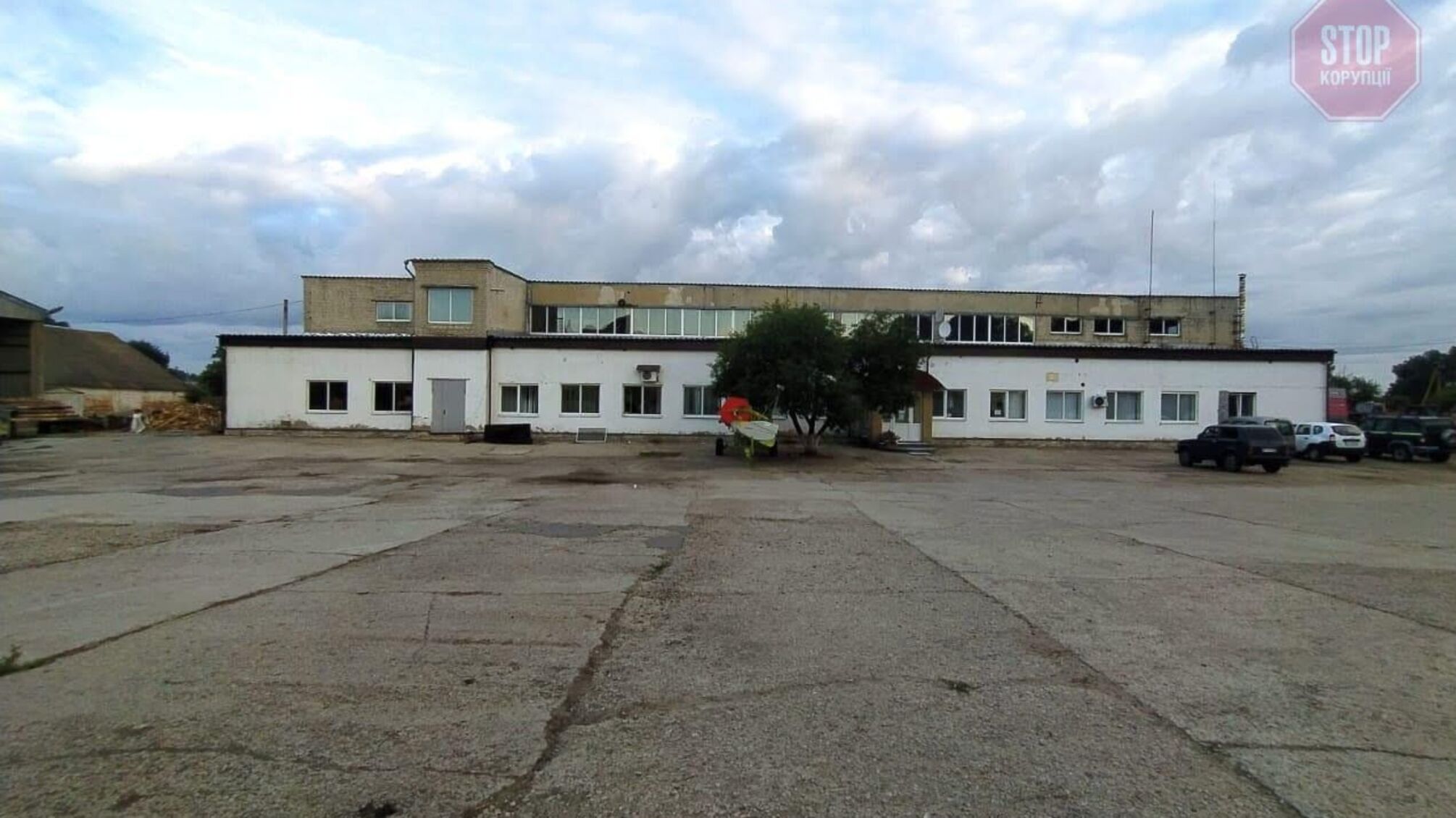 На Харківщині поліція затримала групу озброєних рейдерів (фото)