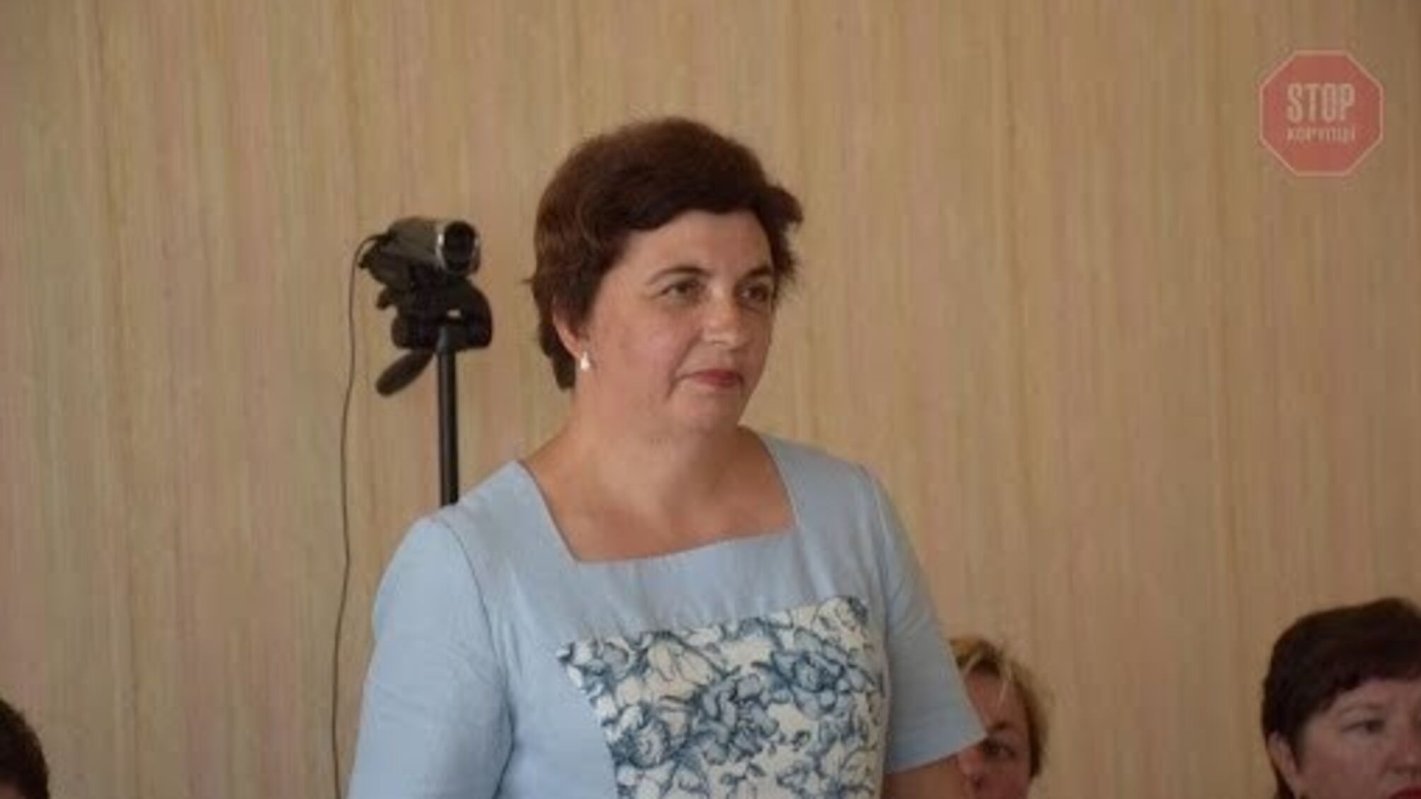 Керівництву – мільйони, підлеглим – скорочення: річна зарплата головної лікарки на Житомирщині – майже пів мільйона гривень