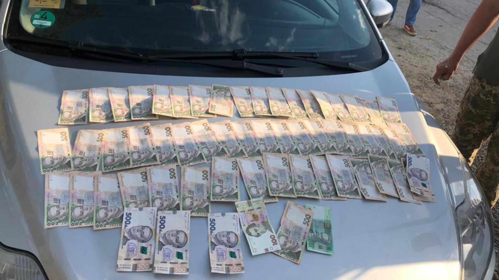 Крадіжка 2000 літрів палива з військової частини в Чугуєві: ДБР затримало командира одного з підрозділів ЗСУ