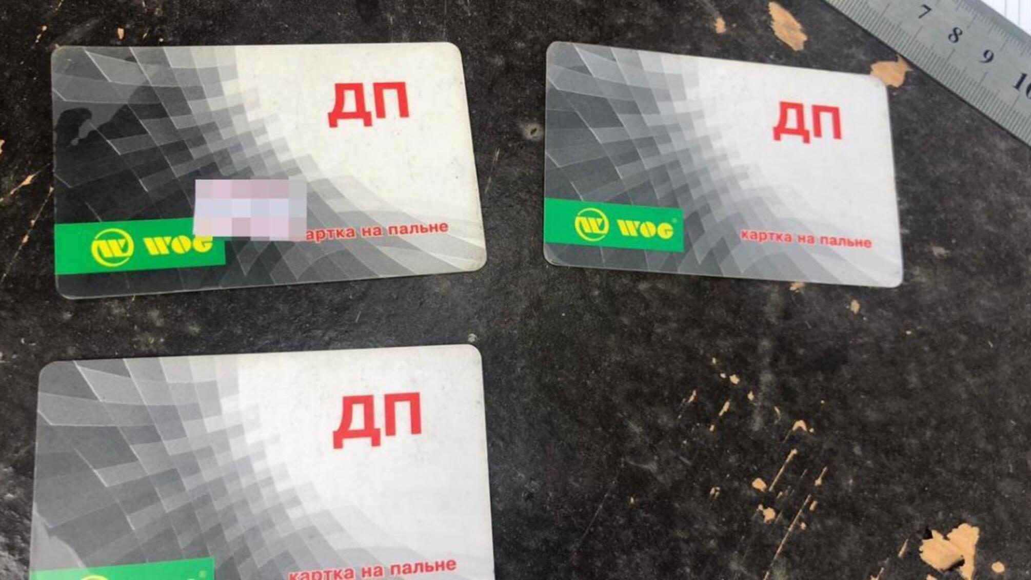 Продаж службових талонів на пальне — експоліцейський постане перед судом
