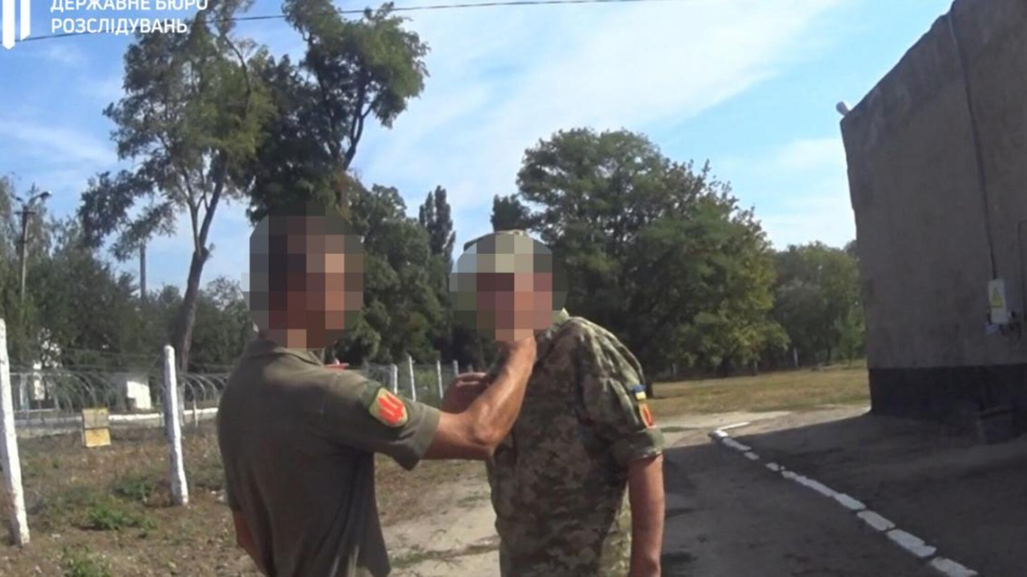 Побиття підлеглого через незадоволеність його доповіддю - два офіцери ЗСУ постануть перед судом