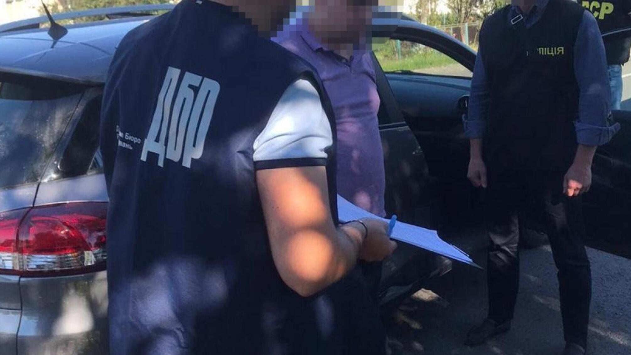 На прикарпатті ДБР затримало посадовця ДСНС за одержання хабара