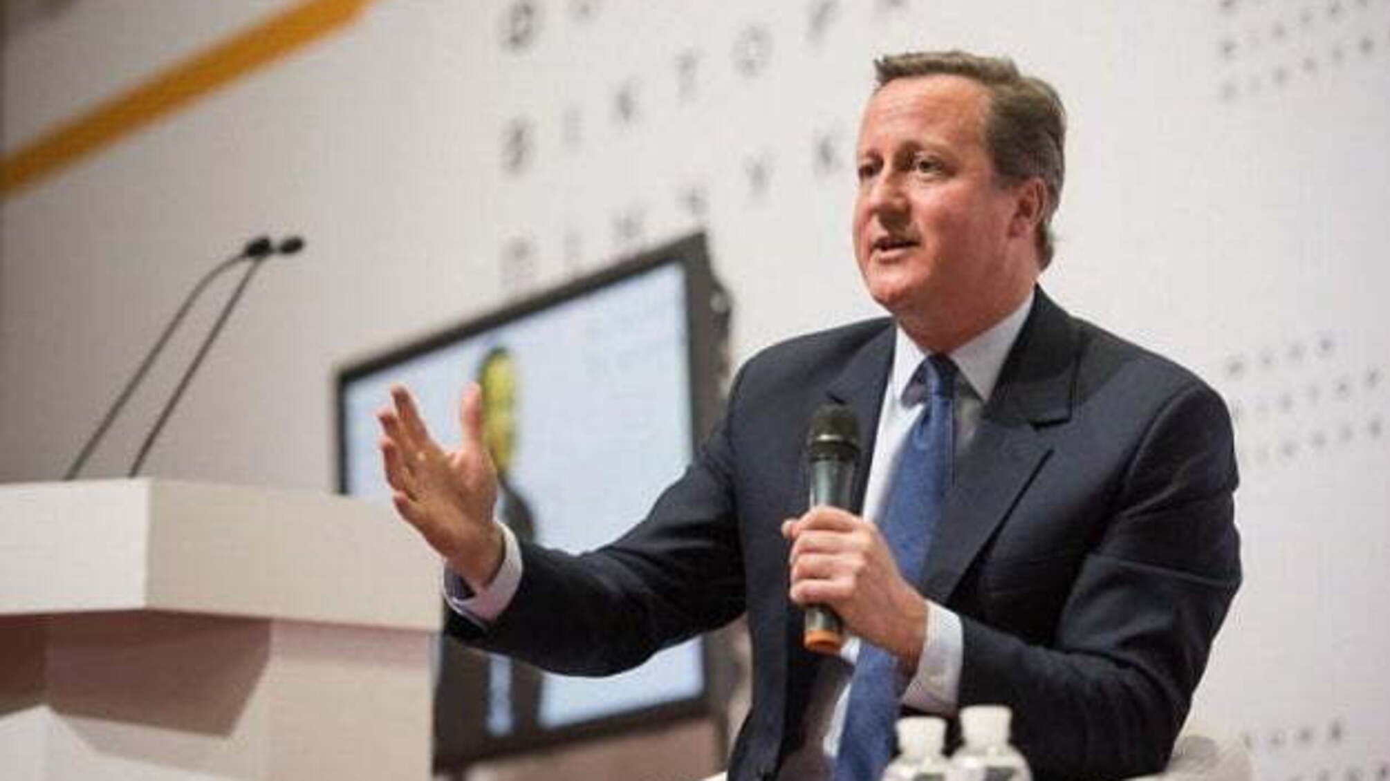 Вже п’ятий експрем'єр Британії застеріг від порушення угоди про Brexit