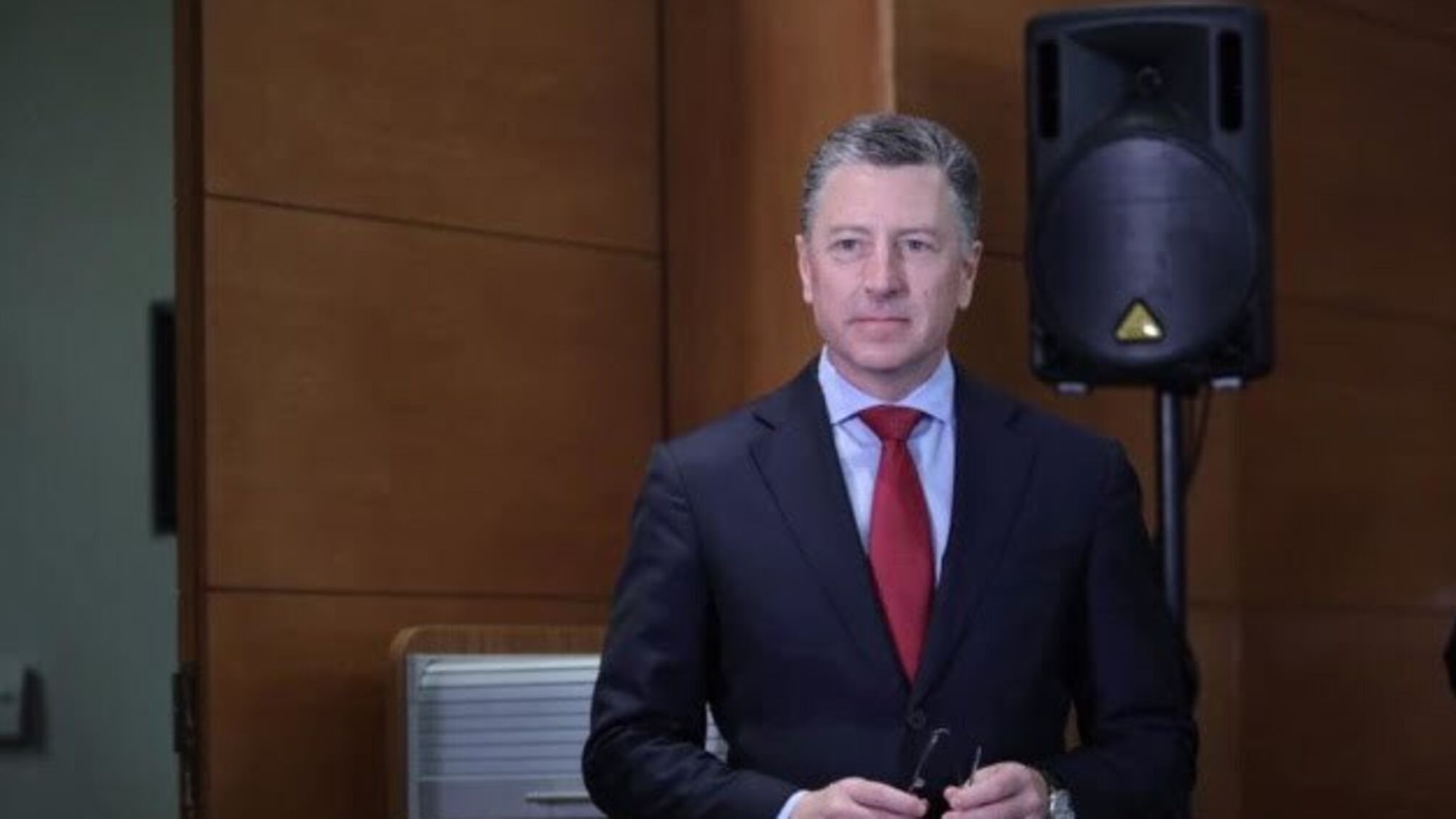 Курт Волкер увійшов до незалежної ради транспортної компанії в Україні