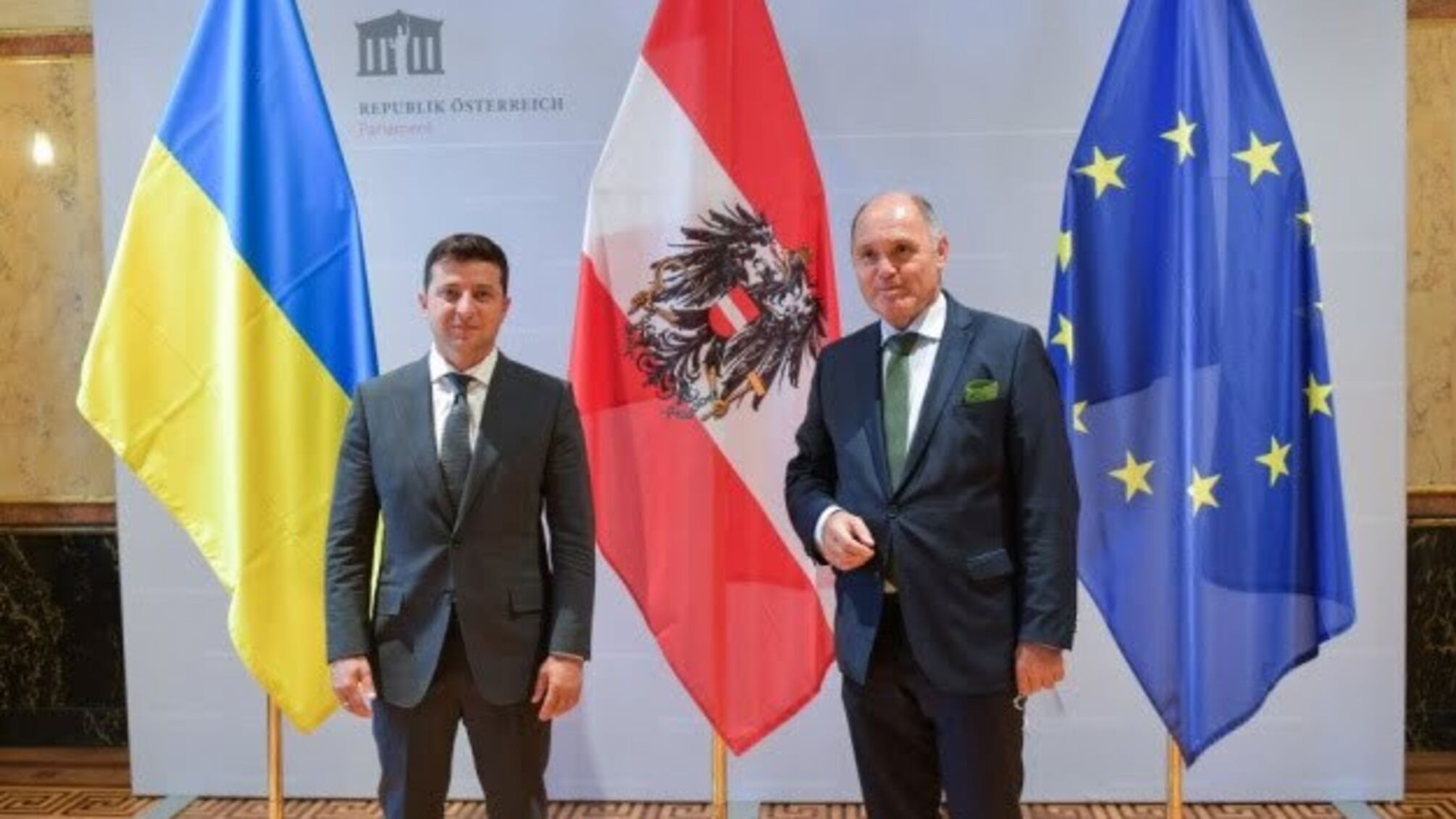 Зеленський обговорив з главою парламенту Австрії вибори та перемир'я на Донбасі