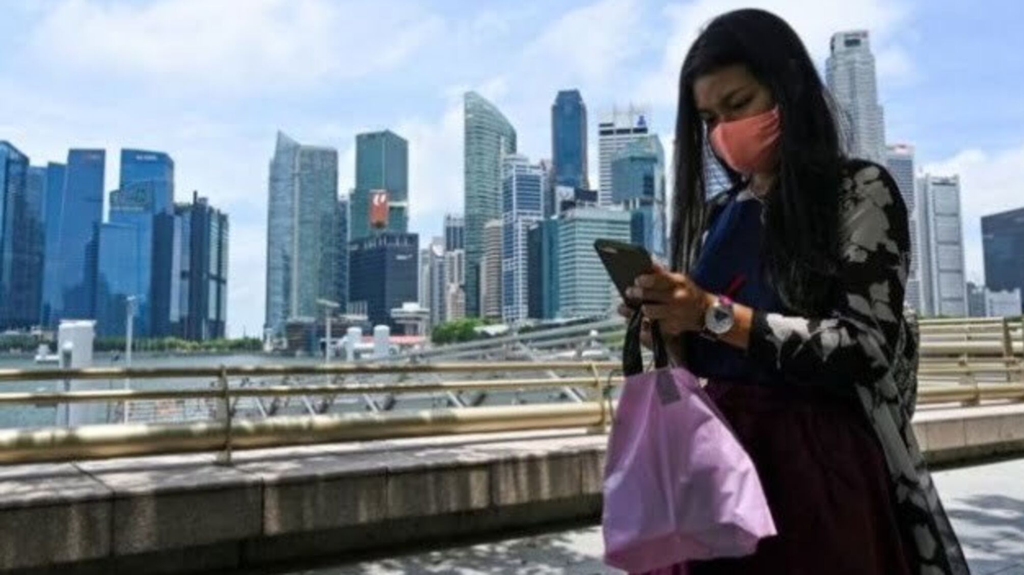 Сінгапур скануватиме обличчя для підтвердження особи