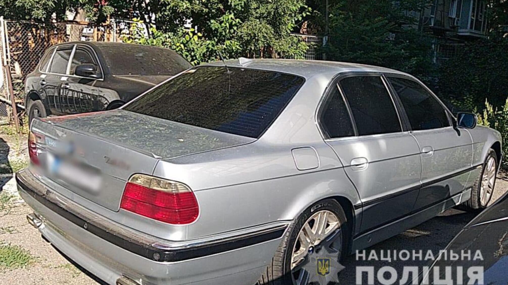 В Одесі поліцейські оперативно затримали іноземця, причетного до незаконного заволодіння транспортним засобом