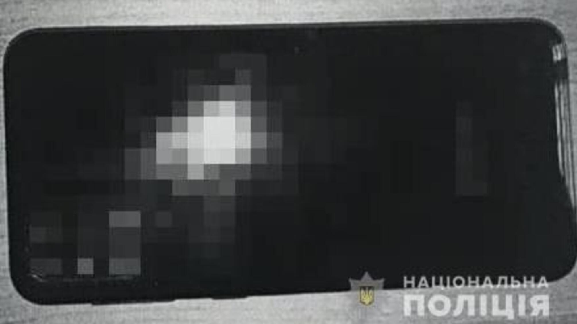 Одеські правоохоронці оперативно повернули жителю столиці викрадений ґаджет