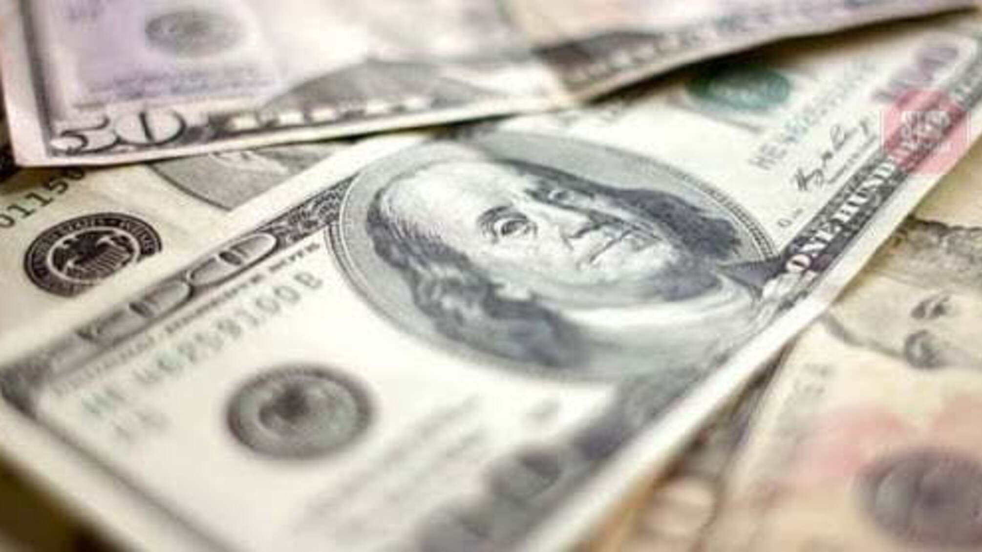 Україна заплатила більше ніж 2 мільярди доларів боргів за один день