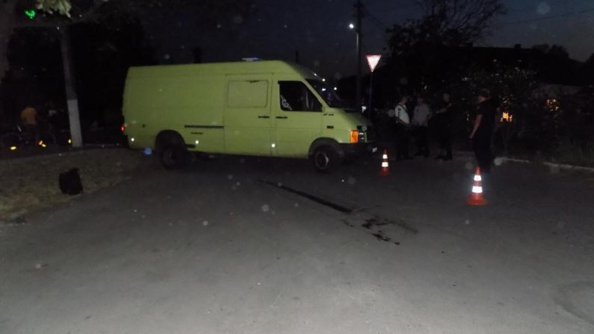 Подільські поліцейські розслідують обставини аварії, під час якої травмовано пішохода