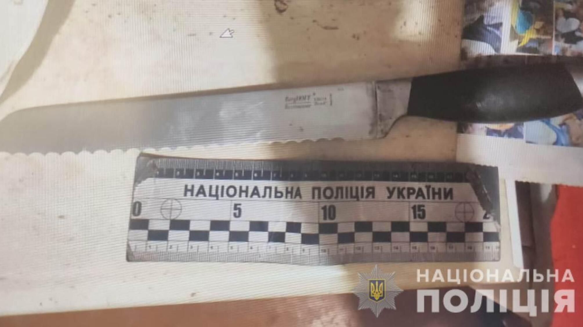 У Чорноморську поліцейські затримали місцевого жителя за спричинення тяжких тілесних ушкоджень вітчиму