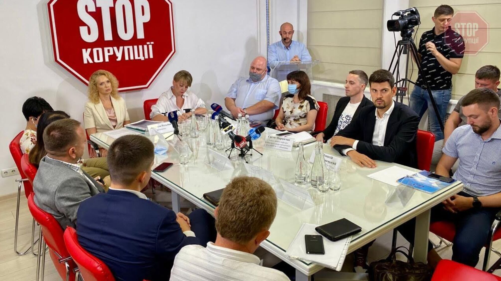 Бизнесмены, политики и общественность решили о необходимости создания Межведомственного совета при Президенте