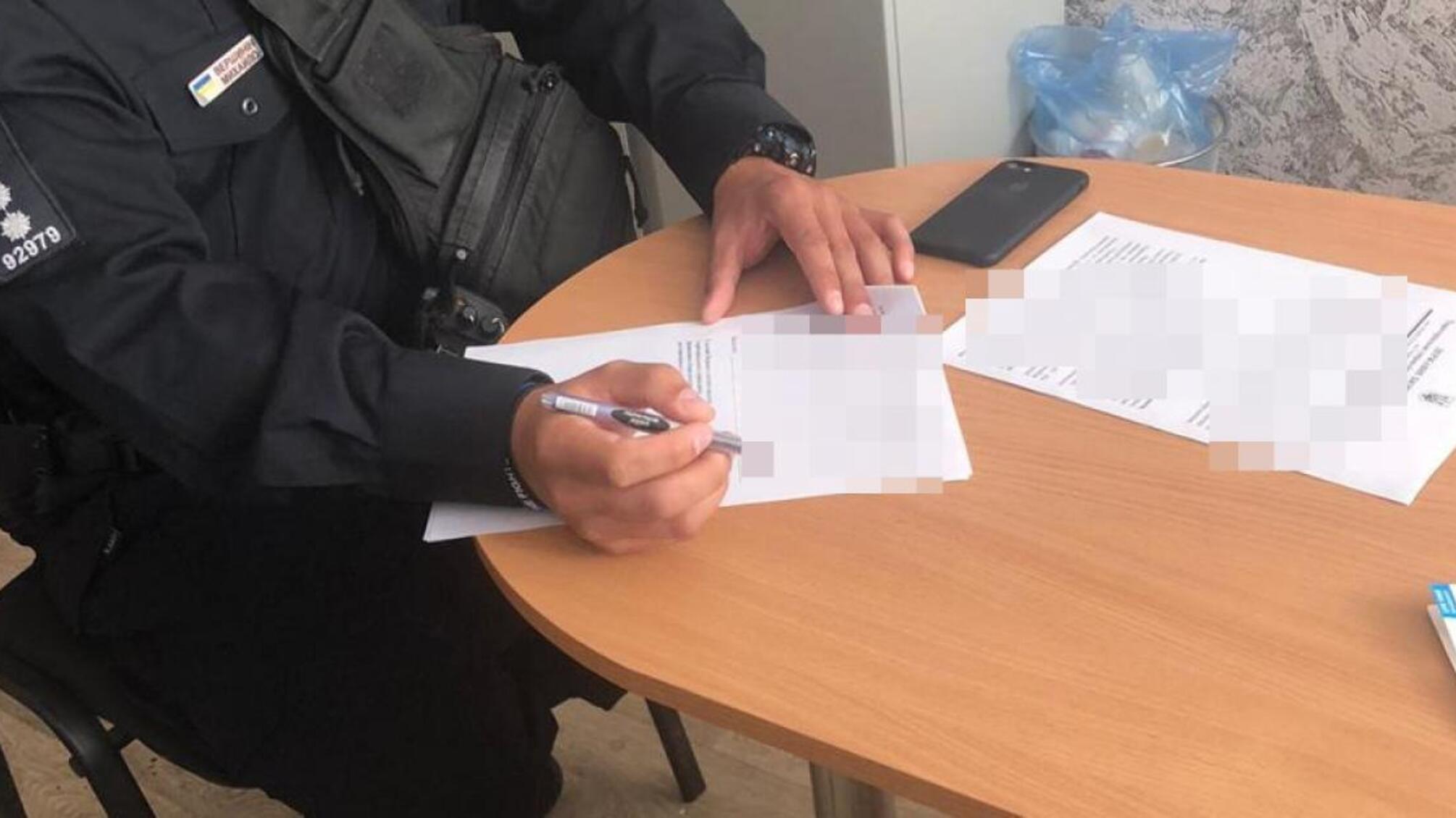 Придбання та зберігання бойових припасів без дозволу –ДБР повідомило про підозру начальнику управління патрульної поліції в Донецькій області