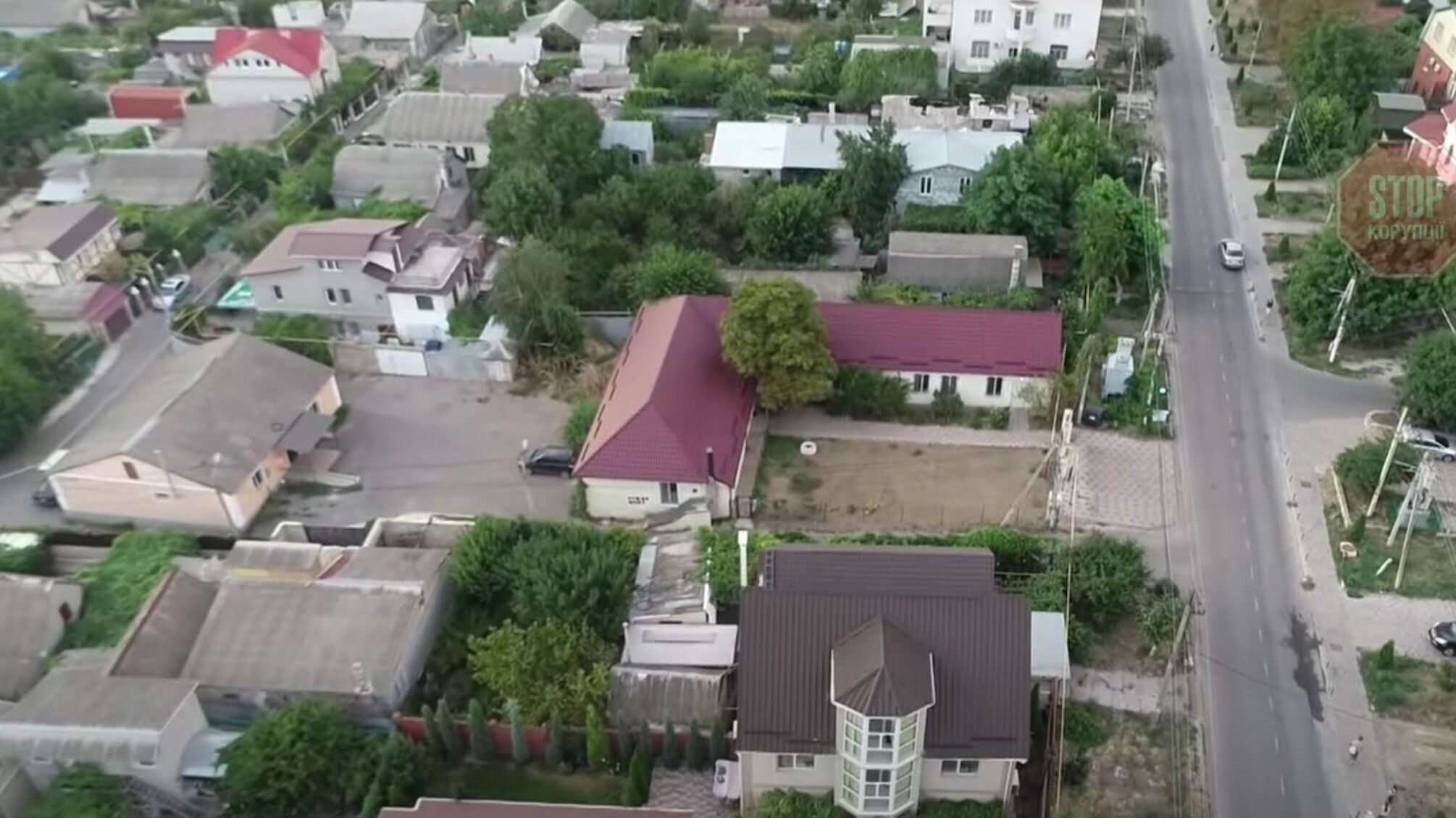 Журналісти знайшли триповерхову віллу підсудної голови сільради Крижанівки