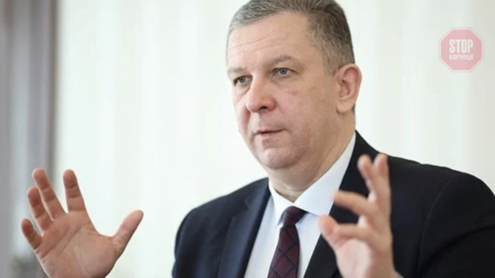 Реву вигнали з прямого ефіру телеканалу