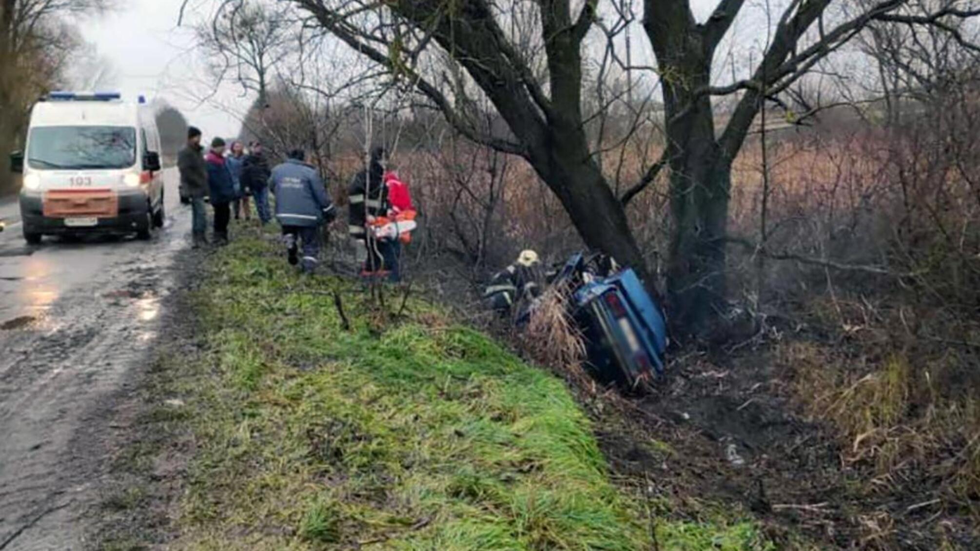 Поліція розслідує ДТП із трьома загиблими у Попільнянському районі
