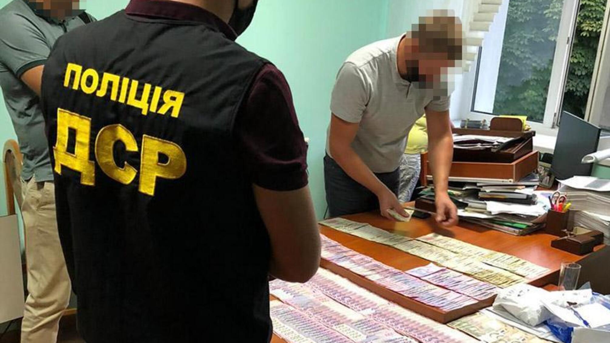 На Хмельниччині слідчі оголосили підозру членам злочинної організації, яка діяла в обласному Пенсійному фонді