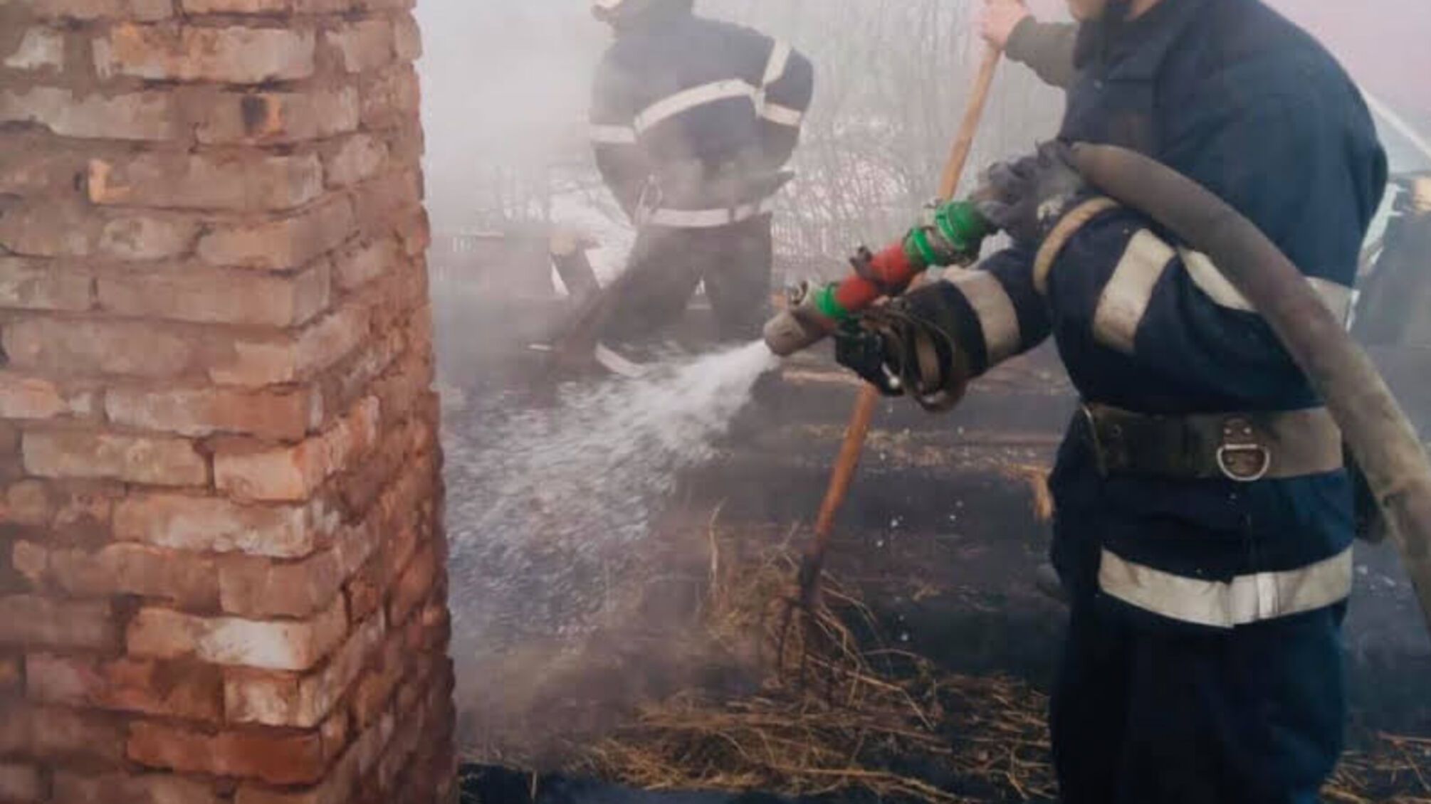 Львівська область: вогнеборці врятували від знищення вогнем житловий будинок