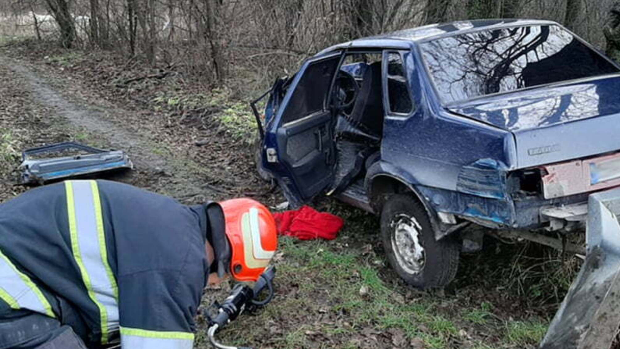 Хмельницька область: рятувальники ліквідували наслідки ДТП у якій загинув 25–річний чоловік