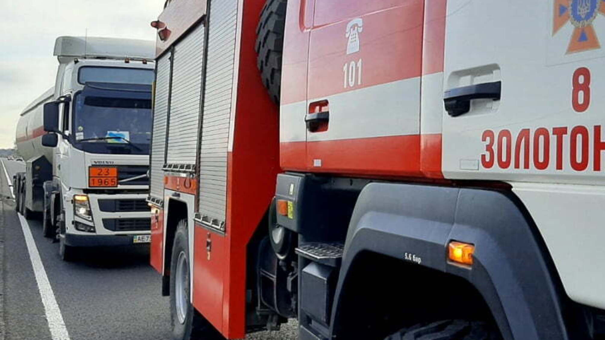 Черкаська область: рятувальники запобігли перекиданню вантажівки