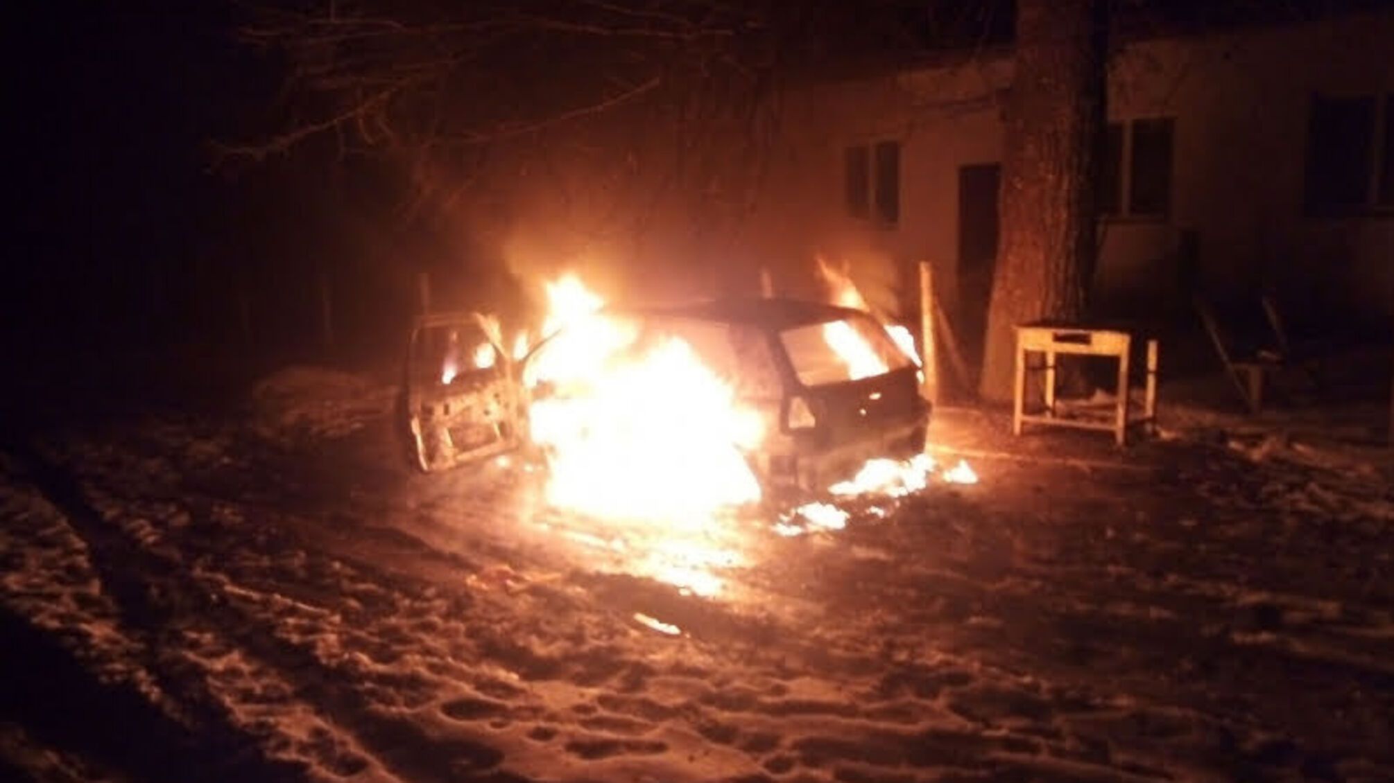 Херсонська область: бериславські рятувальники ліквідували загорання легкового автомобіля