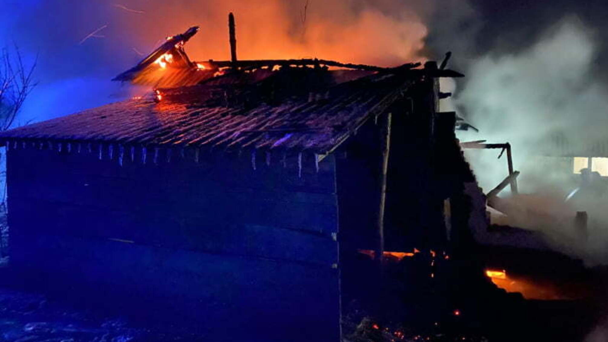 Львівська область: внаслідок пожежі вогнем знищено житловий будинок