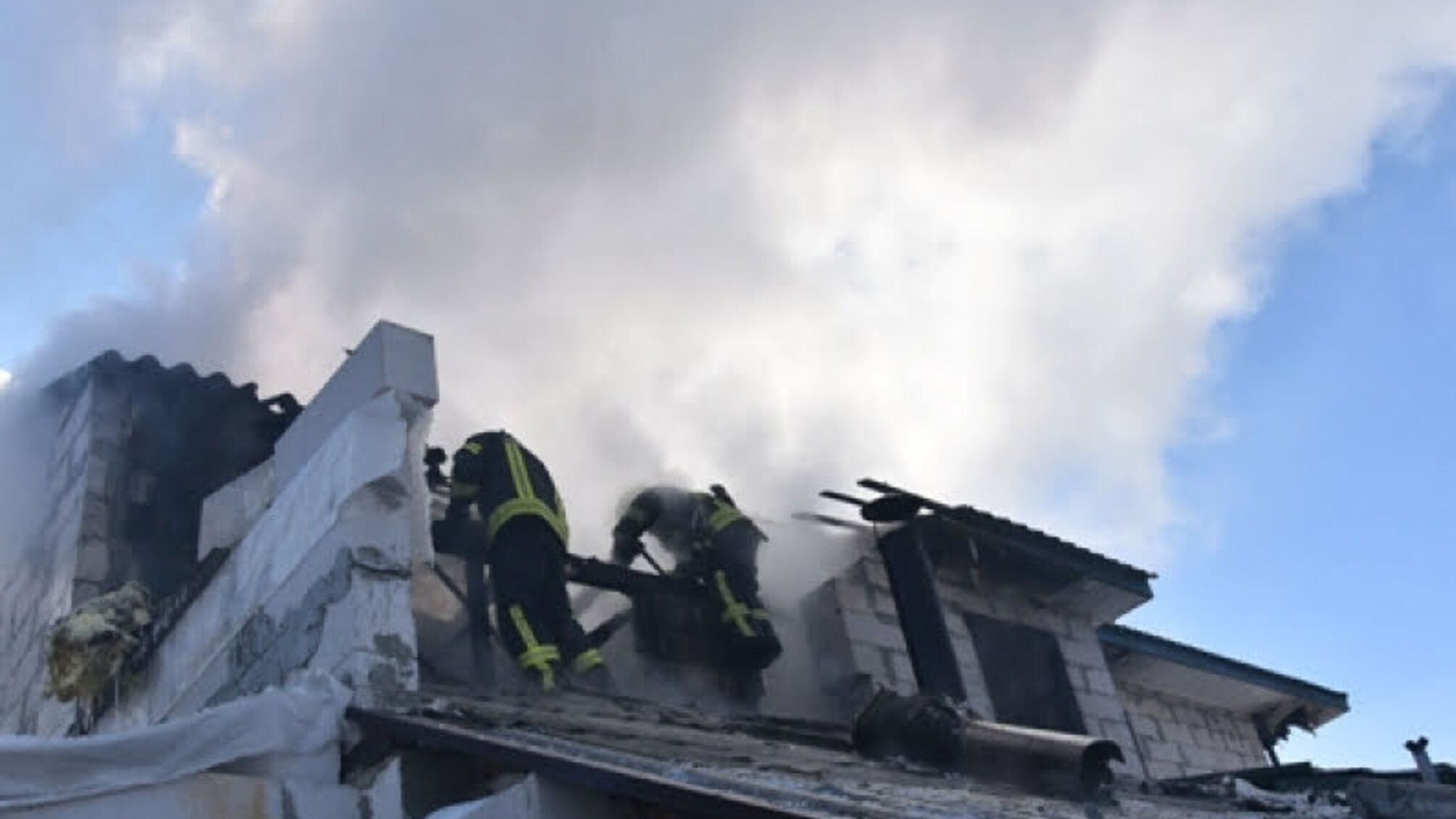 Кіровоградська область: минулої доби рятувальники ліквідували 6 пожеж у житловому секторі, на яких один чоловік травмований та один загиблий