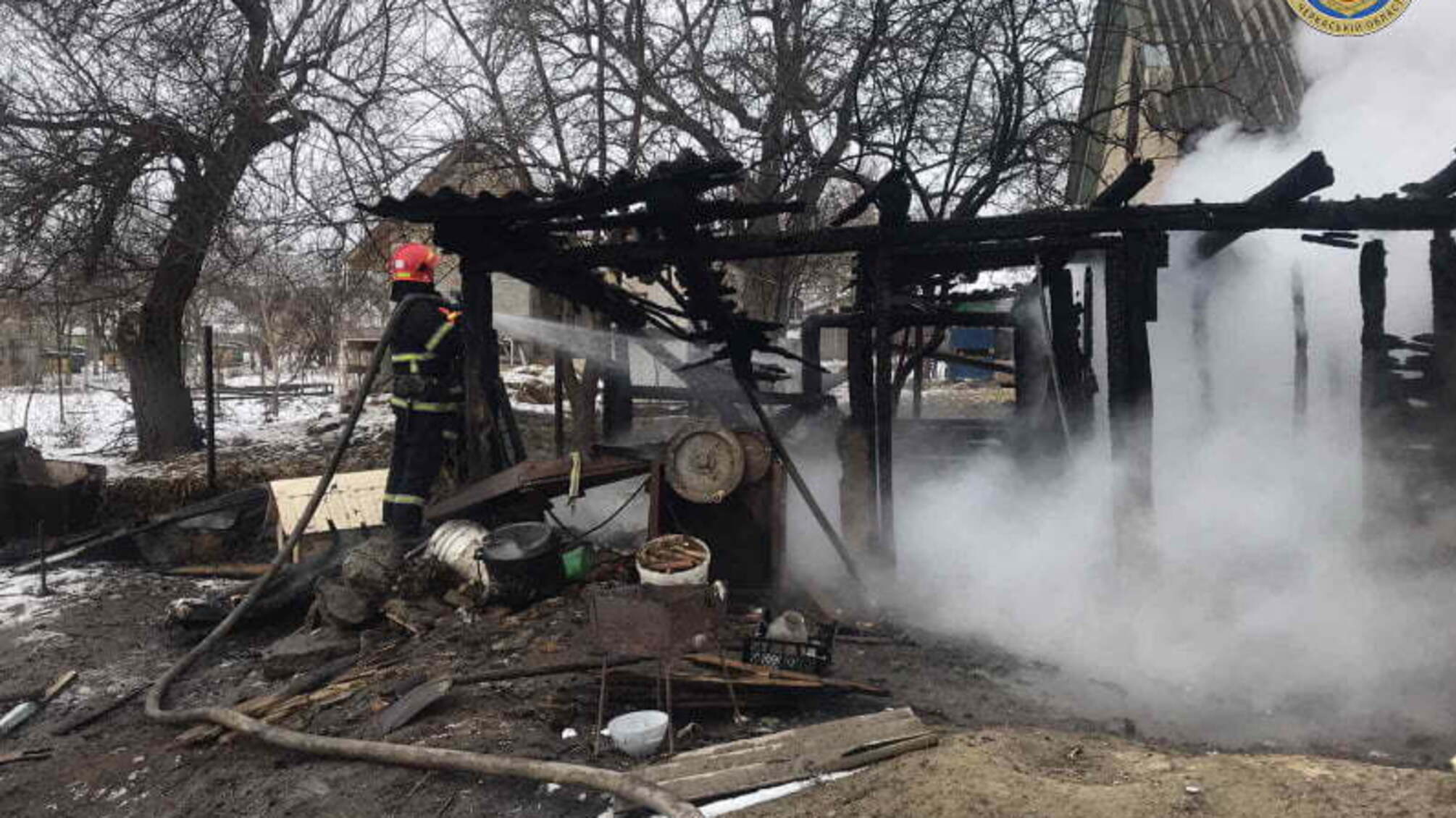 Черкаська область: рятувальники ліквідували пожежу надвірної споруди