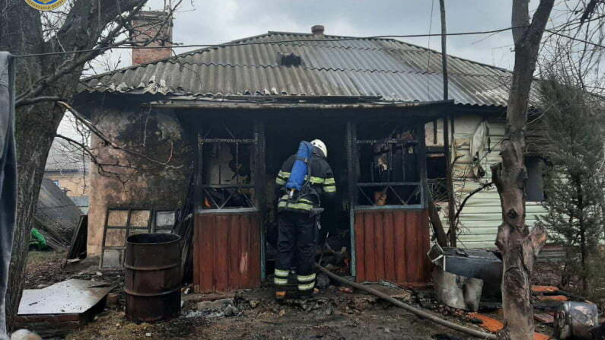 Черкаська область: за минулу добу рятувальники двічі ліквідовували пожежі, причинами яких ймовірно стали порушення правил пожежної безпеки при експлуатації печей.