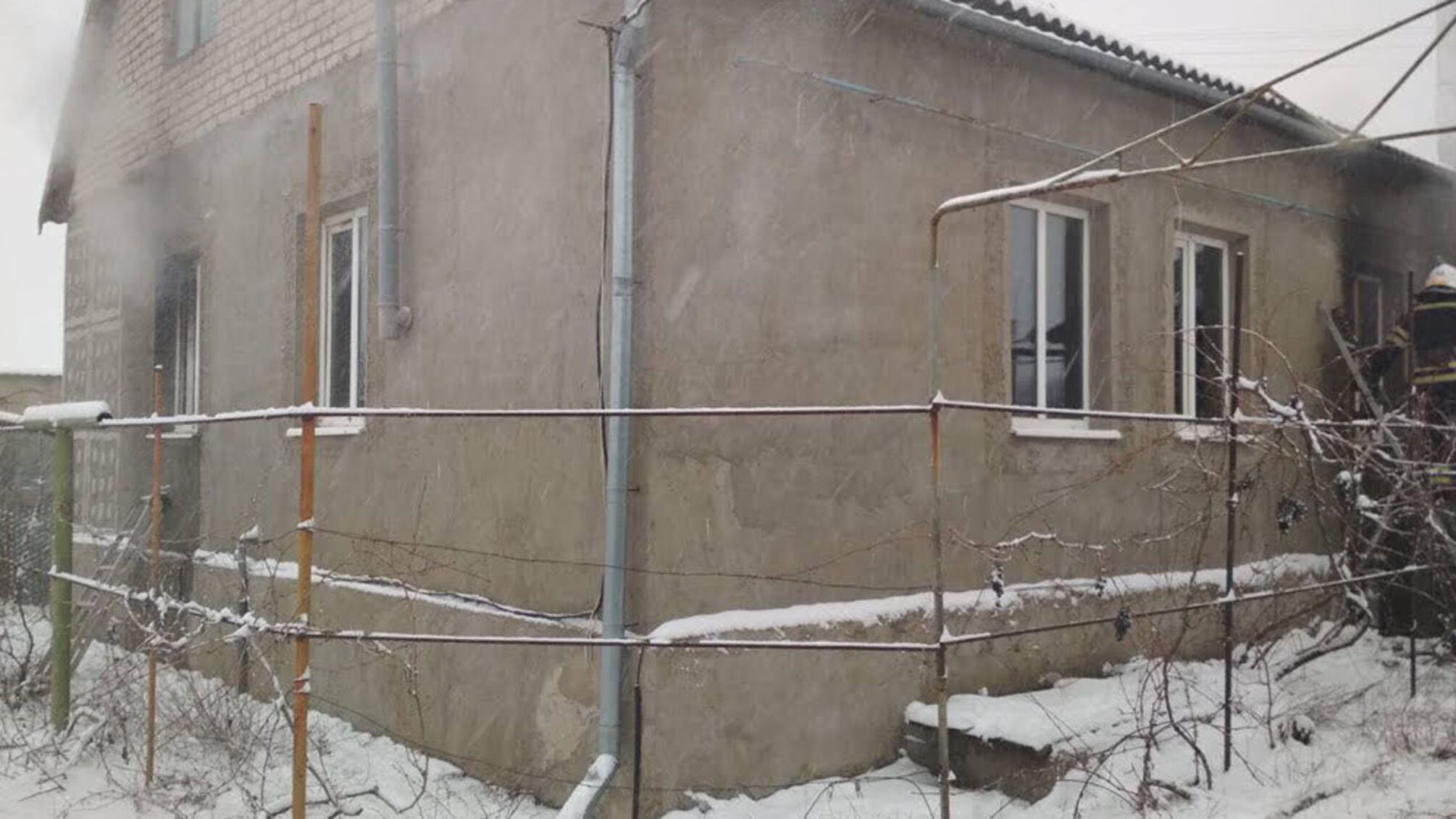 Миколаївська область: рятувальники Вознесенщини ліквідували дві пожежі в приватному секторі