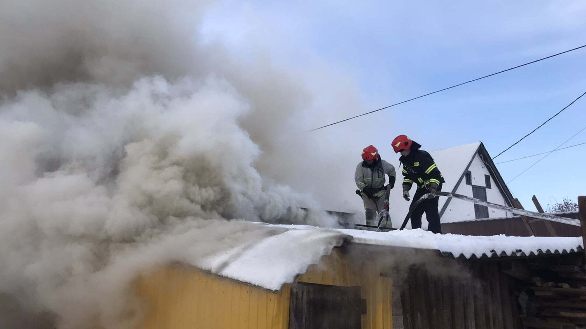Житомирська область: за добу вогнеборці ліквідували дев’ять пожеж у житловому секторі
