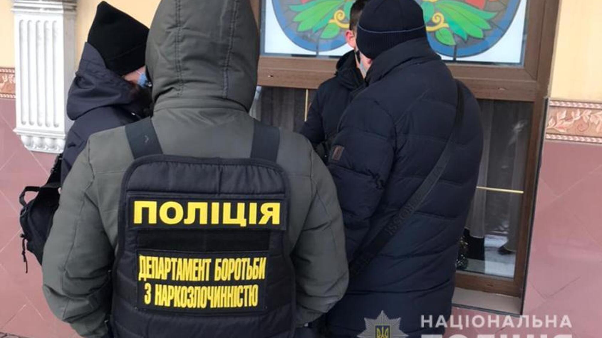 У Хмельницькому правоохоронці вилучили психотропів на пів мільйона гривень