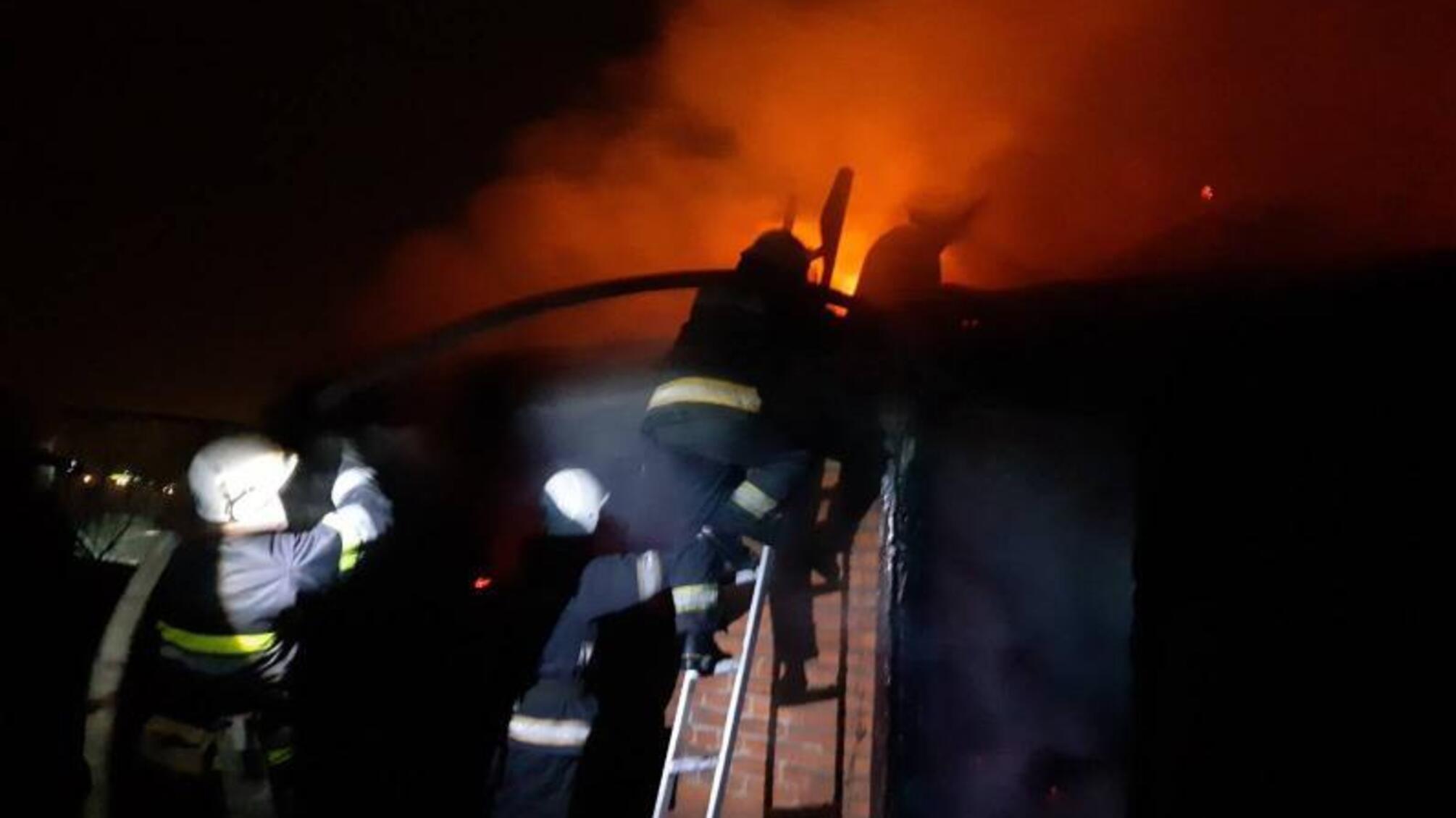 Харківська область: під час пожежі у приватному будинку його мешканка отримала опіки