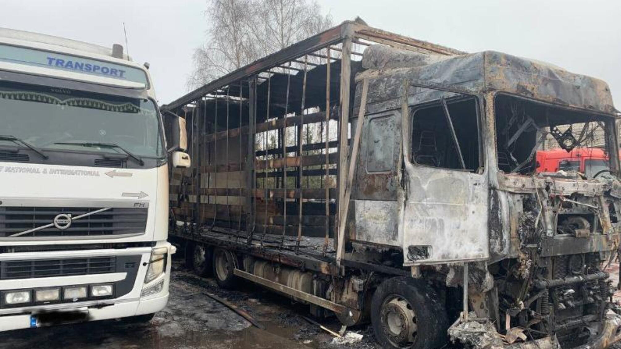 Харківська область: вогнеборці ліквідували загоряння вантажівки, в якій виявили загиблого водія