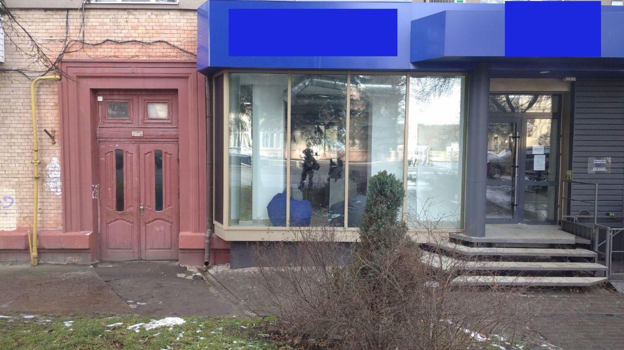 У Рівному за фактом вчинення хуліганських дій щодо приймальні народного депутата відкрито кримінальне провадження