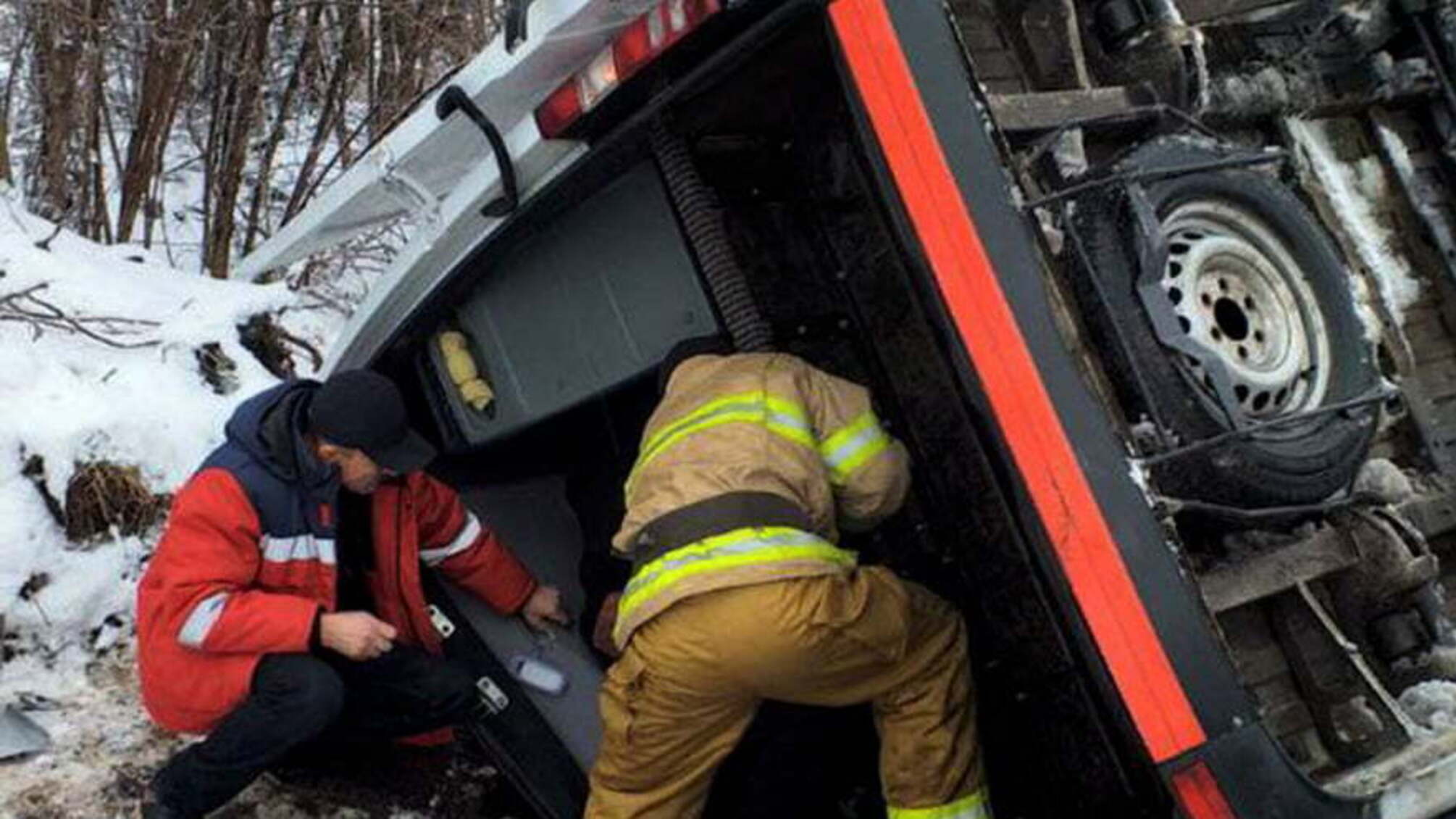 Полтавська область: рятувальники деблокували потерпілу із пошкодженого внаслідок ДТП автомобіля