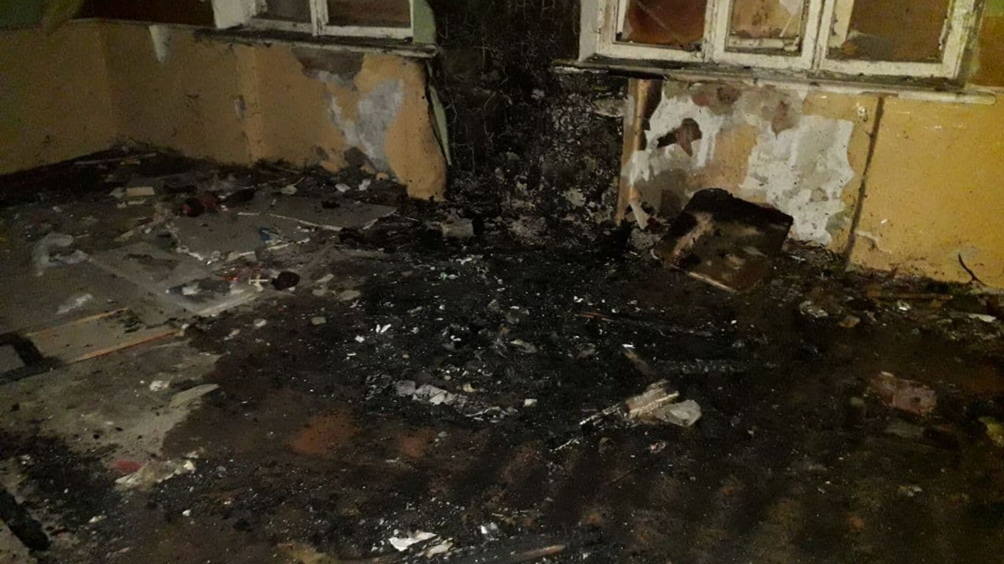 м. Суми: вогнеборці ліквідували загоряння не експлуатуємої двоповерхової споруди