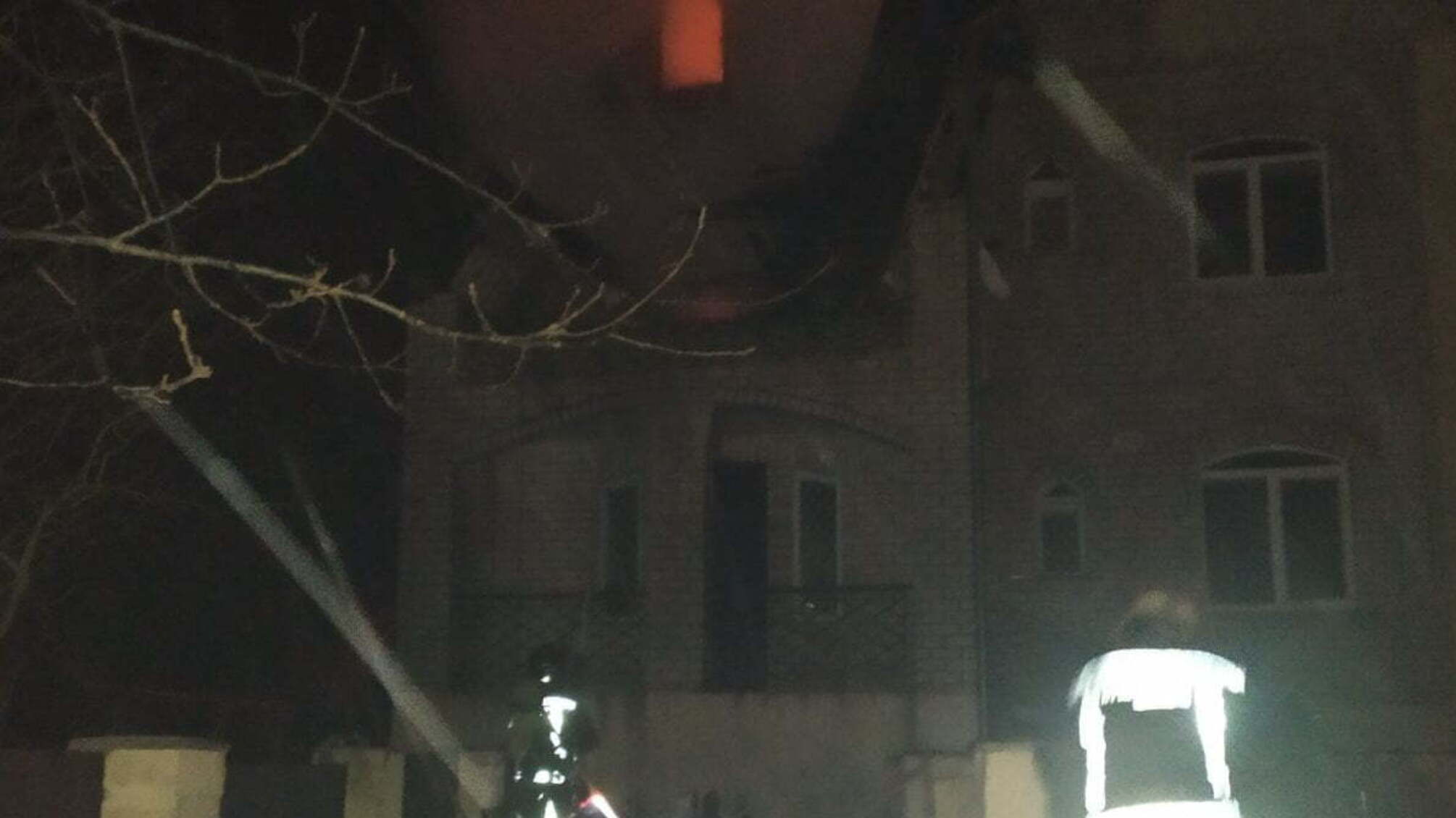 Київська область: ліквідовано загорання приватного двоповерхового будинку