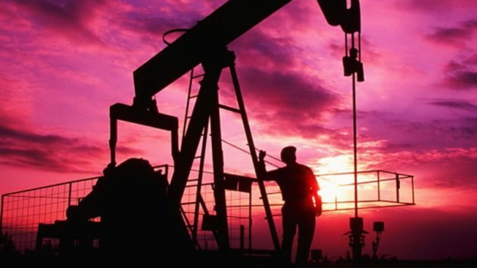 Нафта дешевшає через локдауни і послаблення попиту