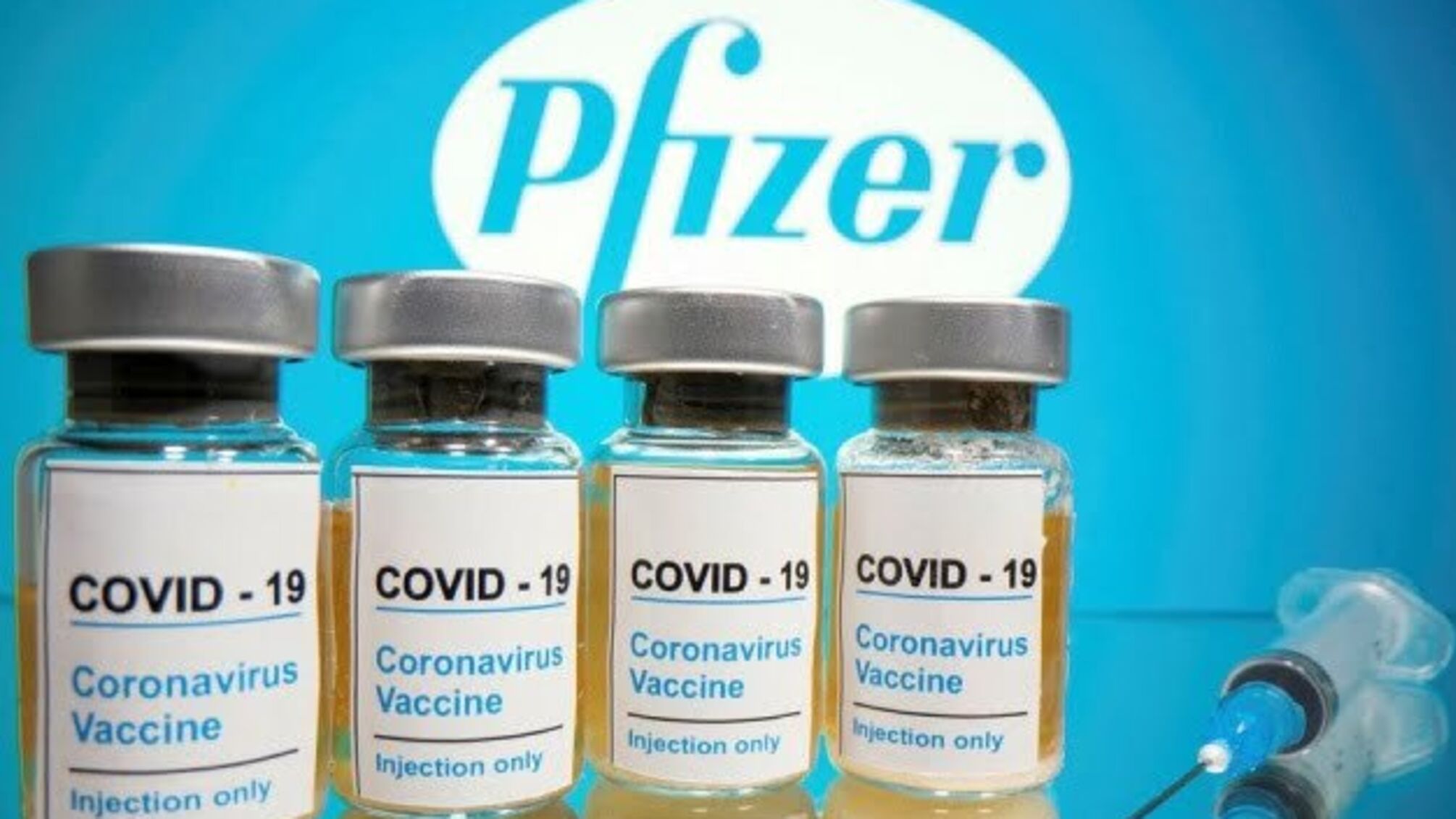 Вакцина Pfizer ефективна від нових мутацій COVID-19
