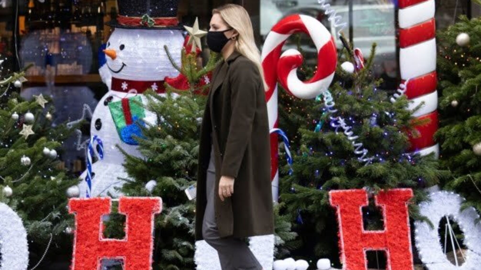 Україна віднесла до «червоної» зони 49 країн