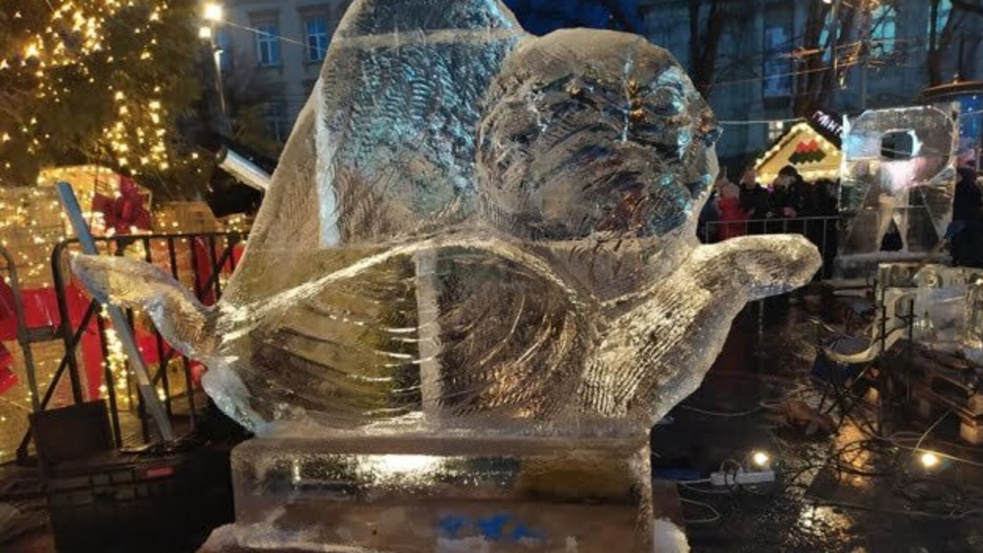 До Львова завітали крижані ангели