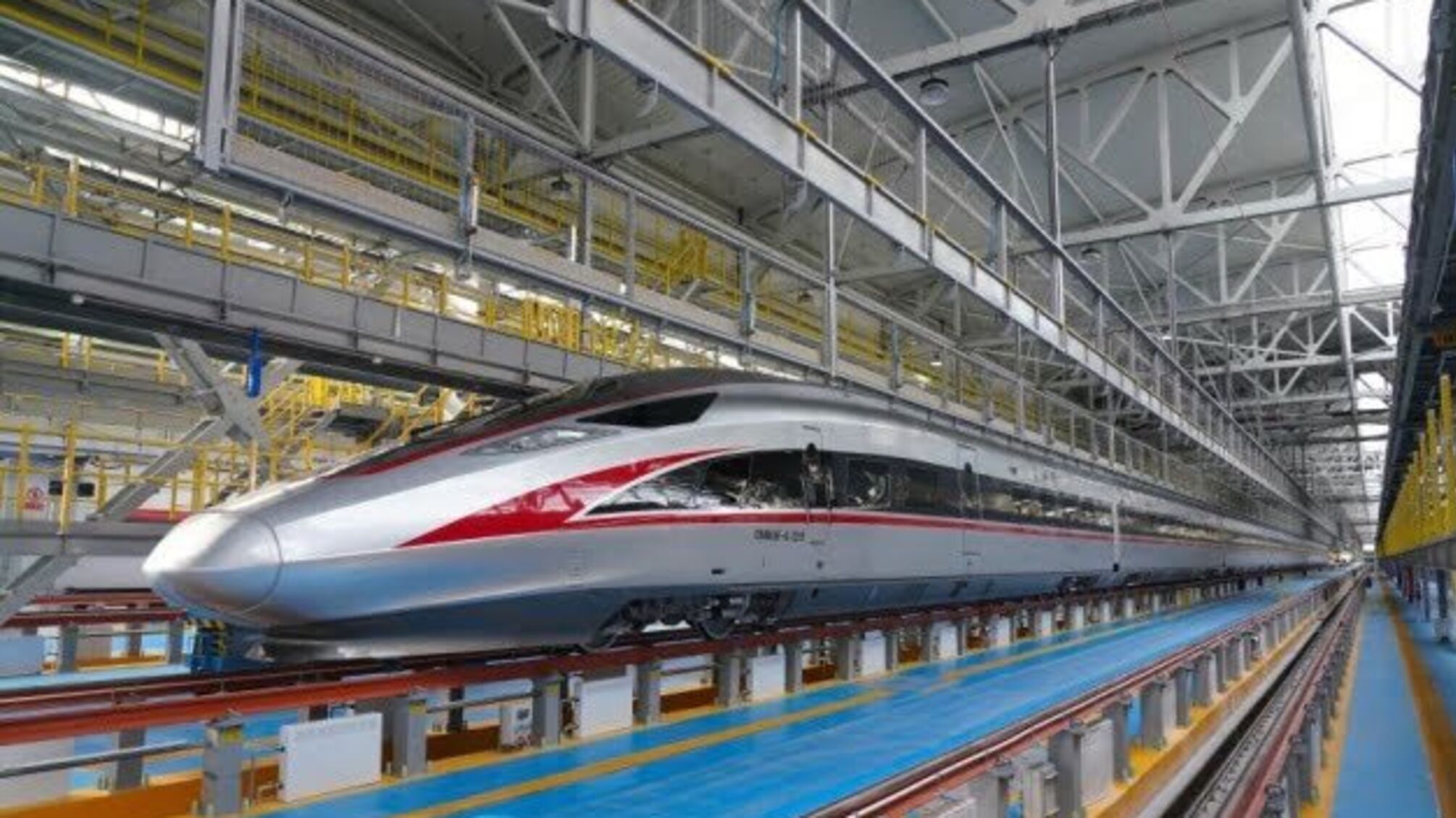 У Китаї створили морозостійкий потяг, що розганяється до 350 кілометрів