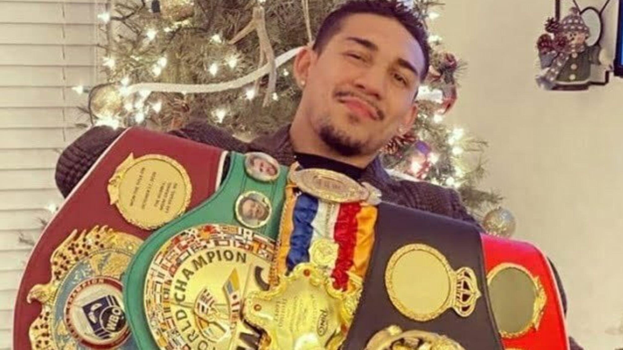 Теофімо Лопес - кращий боксер 2020 року за версією Boxing Scene