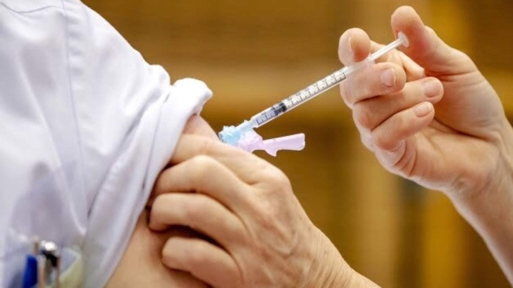 У Білому домі від COVID-19 вакцинувалися кілька сотень співробітників