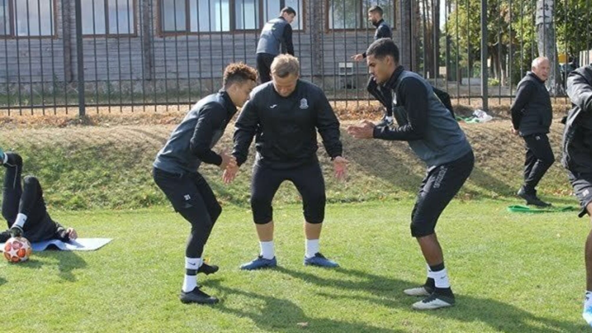 «Олімпік» розійшовся результативною нічиєю зі «Шленськом»